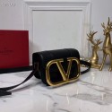 Best Replica VALENTINO Origianl leather shoulder bag V0032 black JH09632sm35