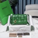 Bottega Veneta PADDED CASSETTE BAG 591970 green JH09200RR94