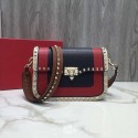 Imitation VALENTINO Rockstud grained leather messenger 0936B Black&red&white JH09717qN69