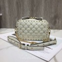 Imitation VALENTINO Rockstud leather camera cross-body bag 57367 creamy-white JH09755vK93