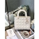 LADY DIOR ULTRA-MATTE MEDIUM BAG M0565IL white JH07263uu45