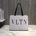 Replica VALENTINO Rockstud grained leather shopper bag V2052 White JH09810kq23