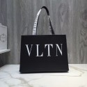 VALENTINO Rockstud grained leather shopper bag V2052 black JH09809Ym74