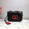 VALENTINO VLOCK Origianl leather shoulder bag 2424 black JH09588hk64