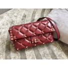 Best Replica VALENTINO VLOCK Origianl leather shoulder bag 0053 red JH09511bO12