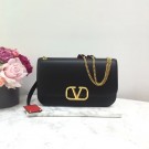 VALENTINO VLOCK Origianl leather shoulder bag 2323 black JH09590ki86