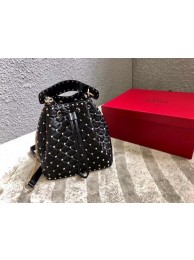 VALENTINO Rockstud leather bucket bag 0059L black JH09837Bz34